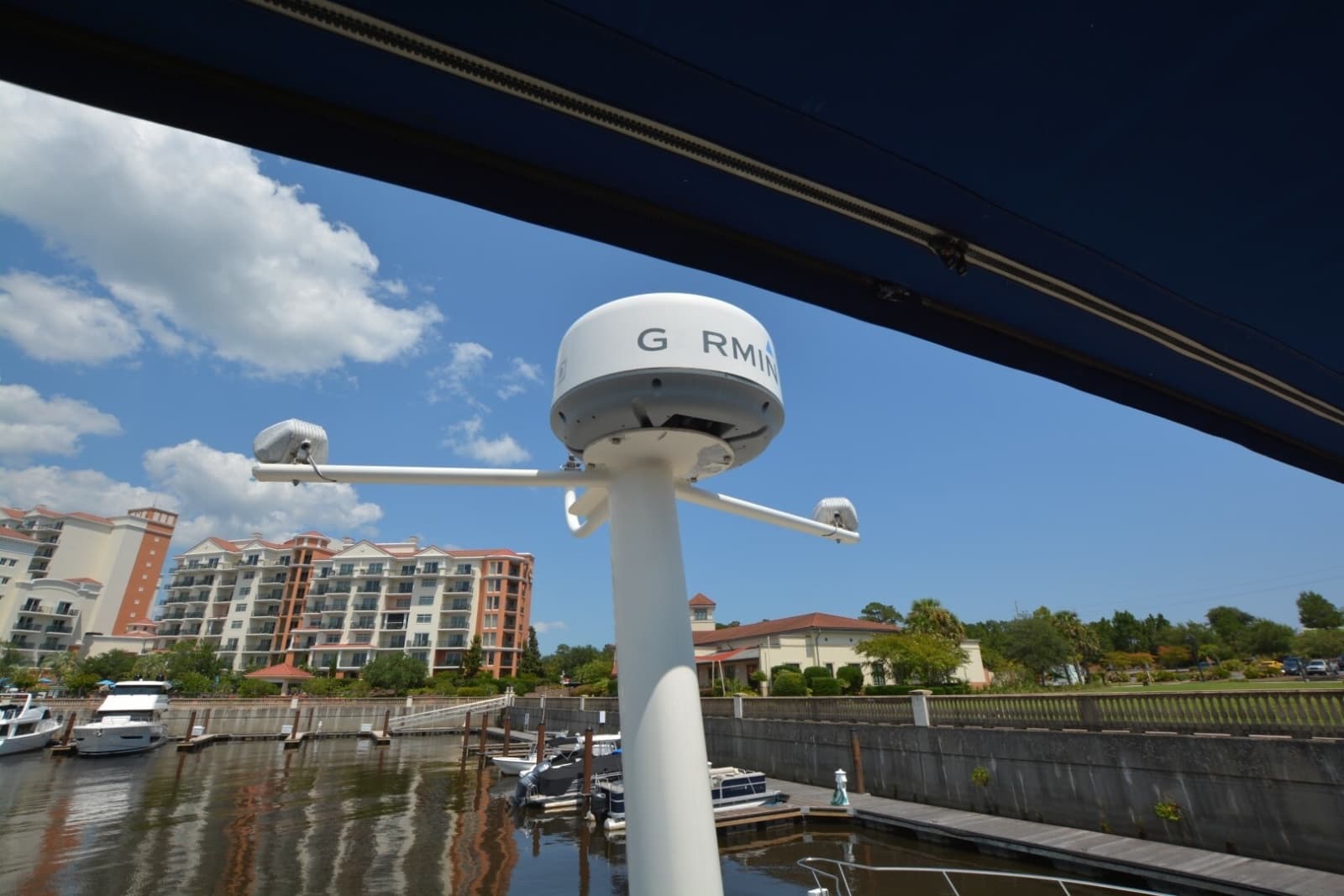 2005 Mainship 34 Trawler - Photo 11