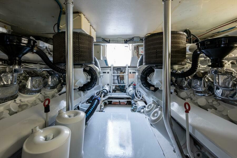 1999 Ocean Yachts 60 Convertible