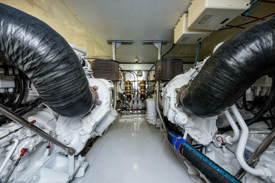 1999 Ocean Yachts 60 Convertible