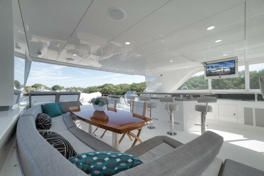 2017 Ocean Alexander 85