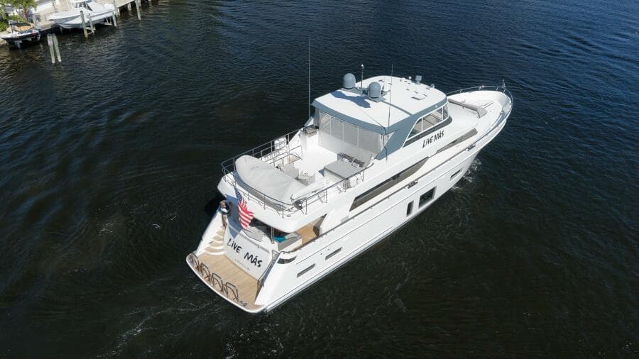 2017 Ocean Alexander 85