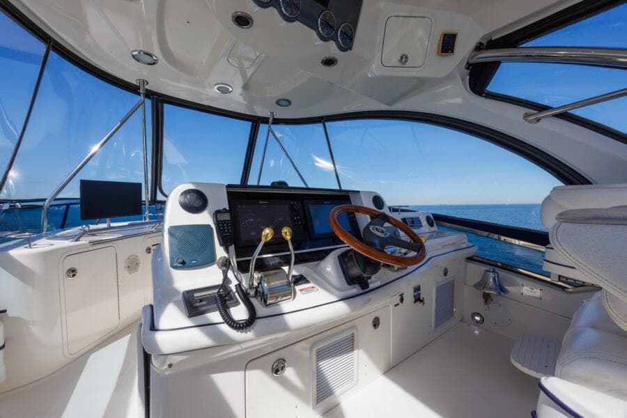 2006 52 Sea Ray Sedan Bridge Zoe Grace Flybridge (2)