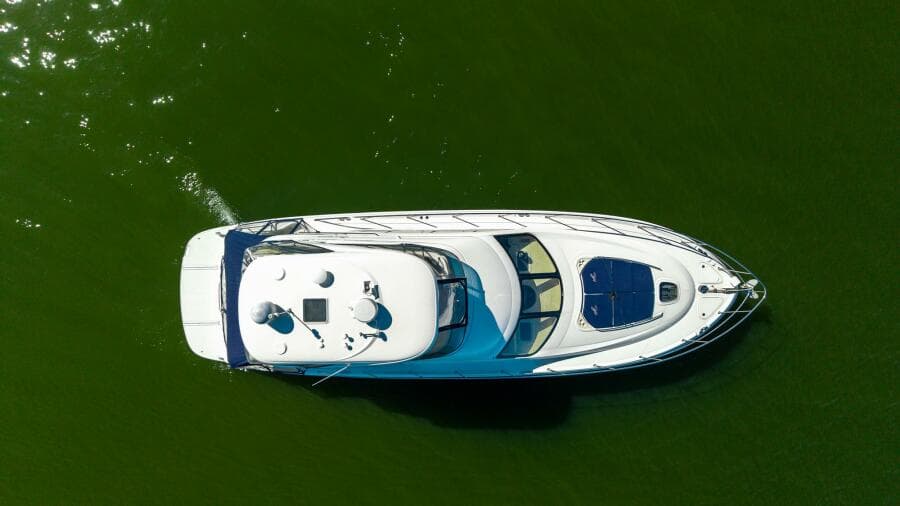 2006 52 Sea Ray Sedan Bridge Zoe Grace Exterior Profile (1)