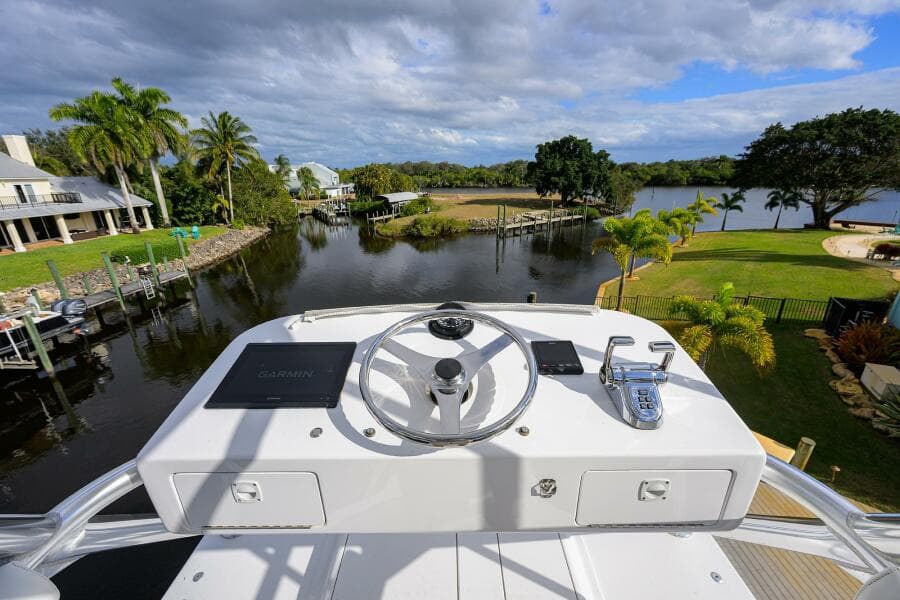 Hatteras 63 Reelin N Dealin - Exterior Tower