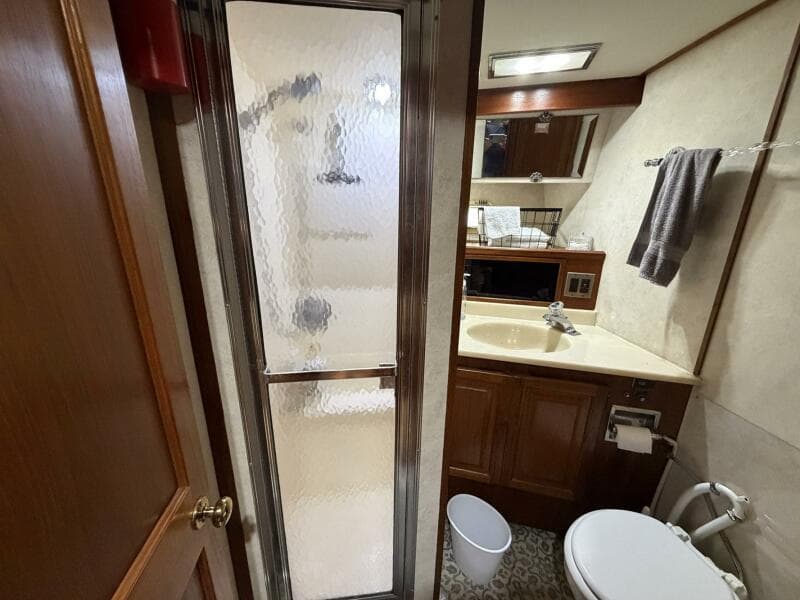 1987 Viking 44 Motor Yacht