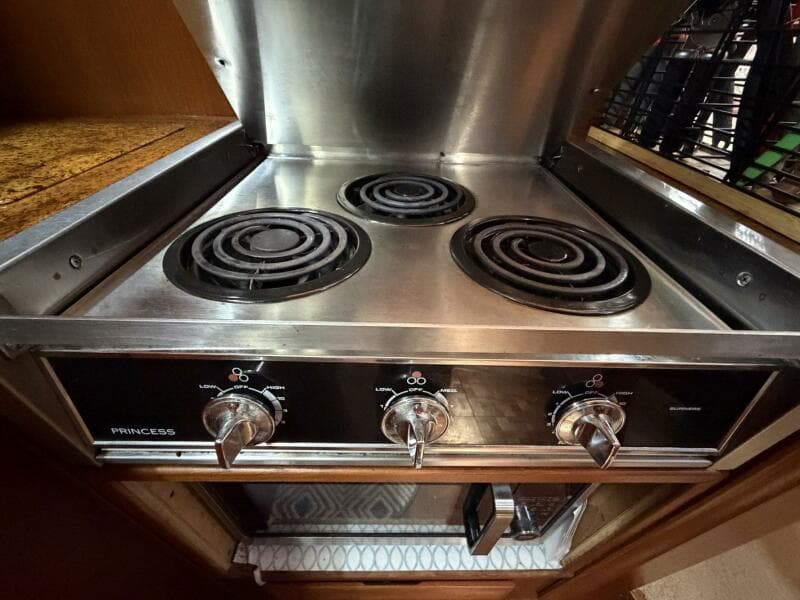 1987 Viking 44 Motor Yacht