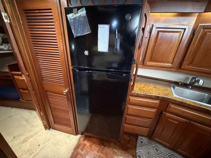 1987 Viking 44 Motor Yacht