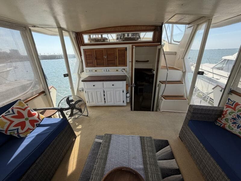 1987 Viking 44 Motor Yacht