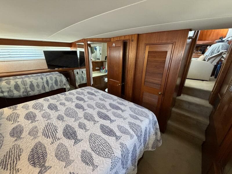 1987 Viking 44 Motor Yacht