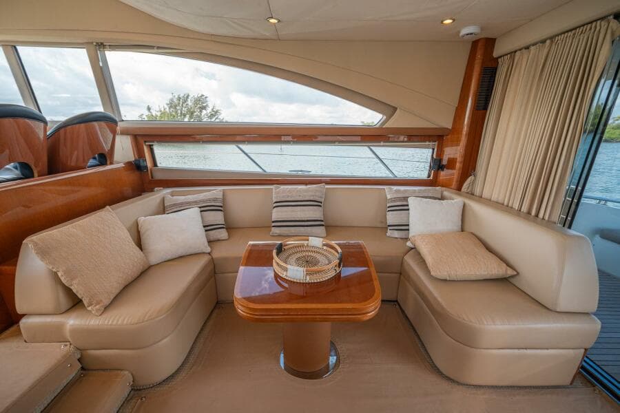 2009 Princess 54 Flybridge