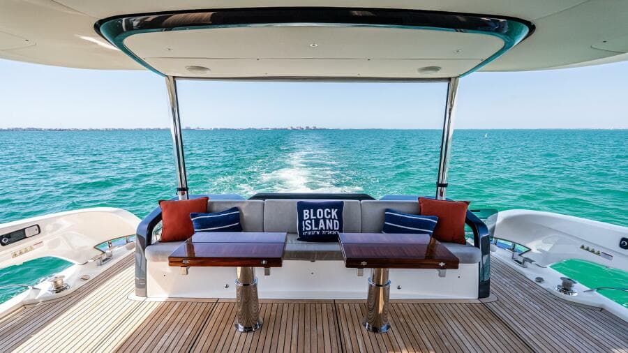 2022 Absolute 64 Navetta