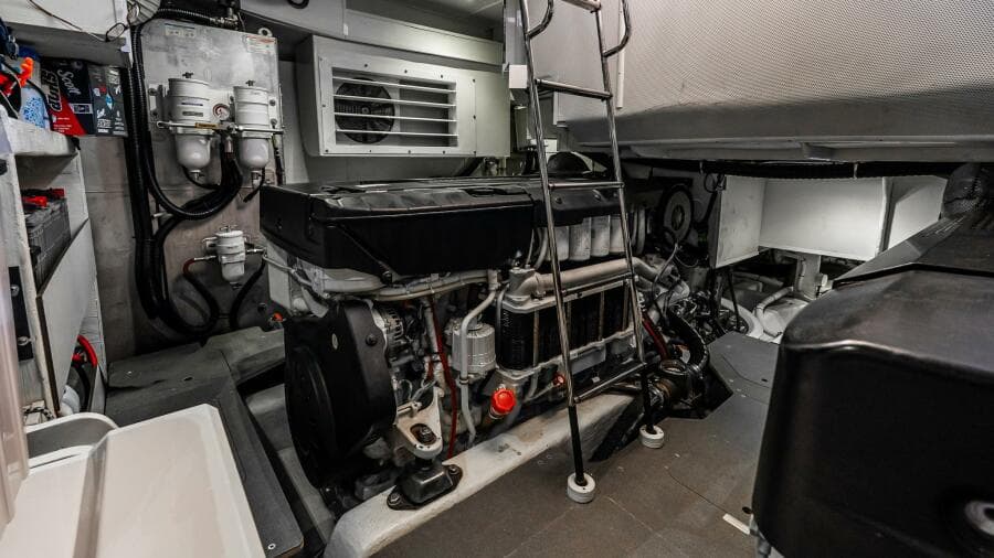 2022 Absolute 64 Navetta