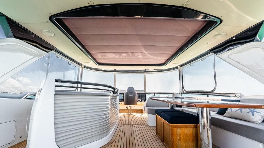 2022 Absolute 64 Navetta