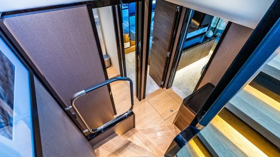 2022 Absolute 64 Navetta