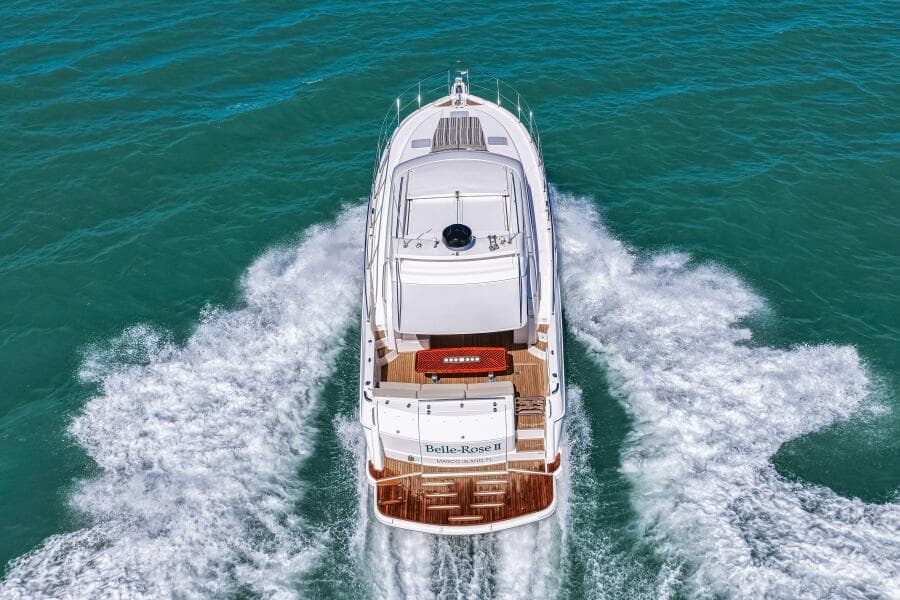 2016 Riviera 5000 Sport Yacht