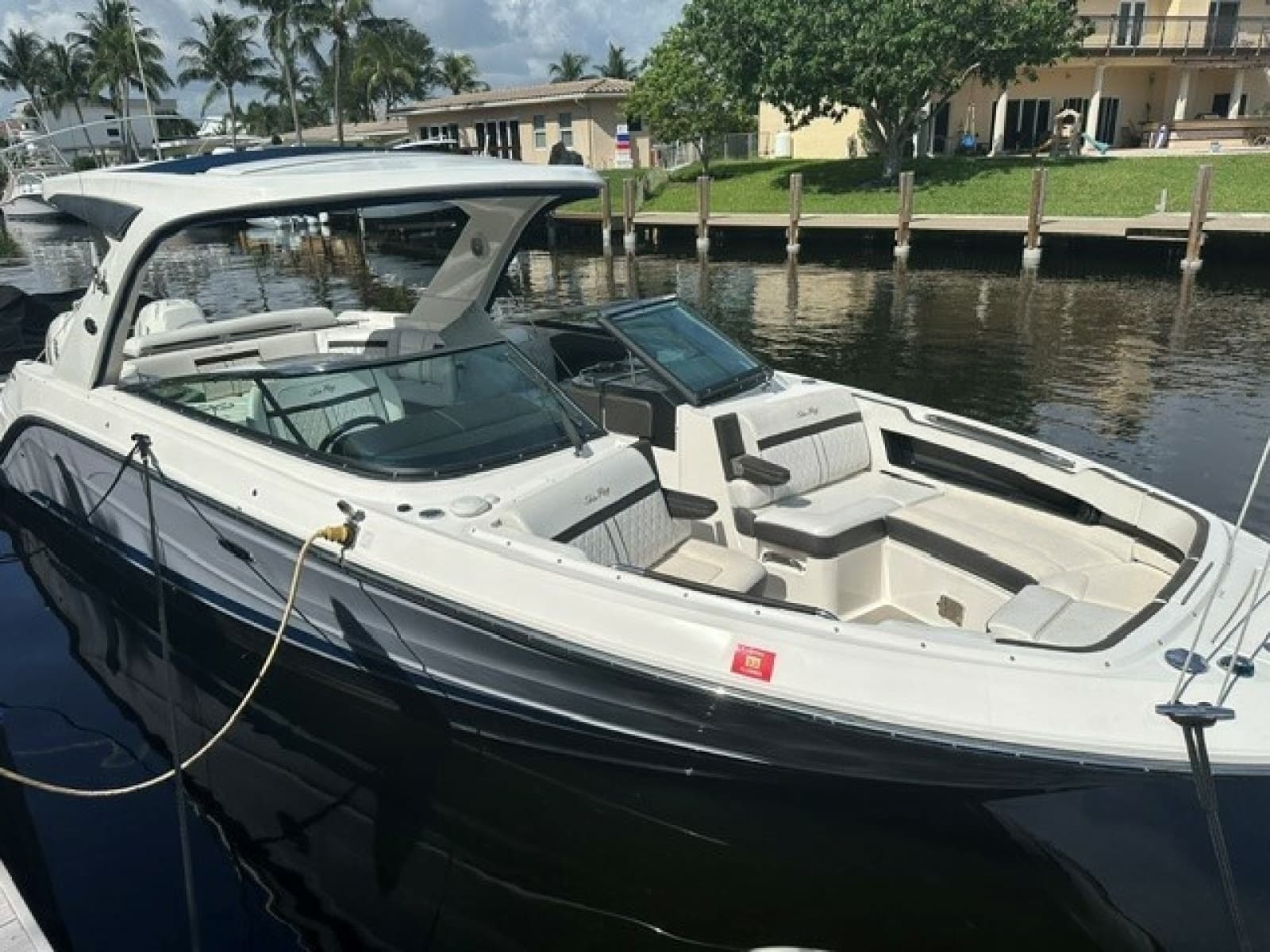 2018 Sea Ray SLX 310 - Photo 2