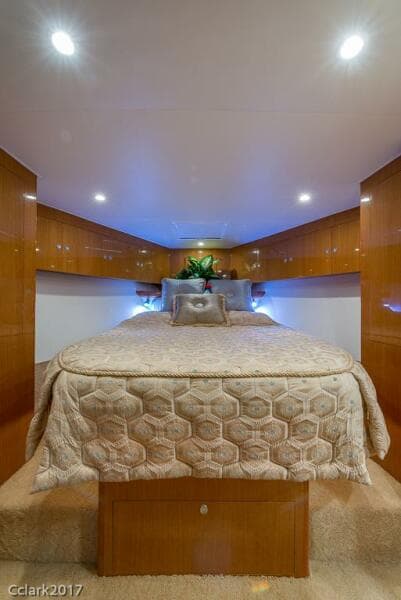 2007 Post 53 Convertible