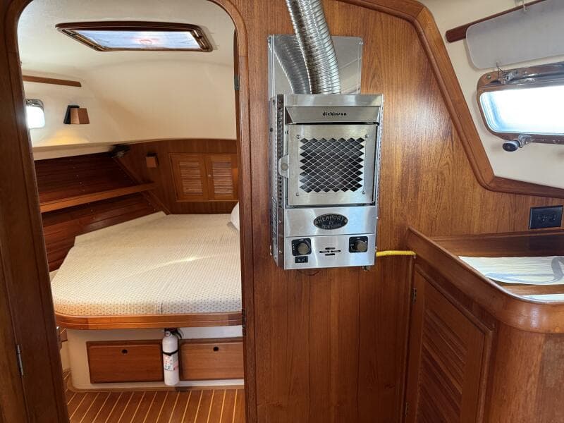 1999 Island Packet 380