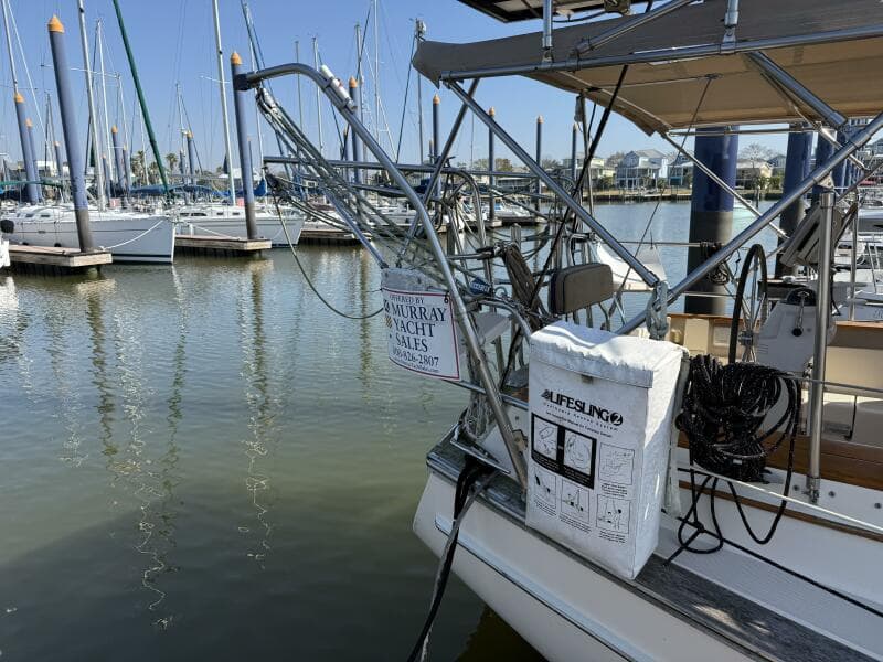 1999 Island Packet 380