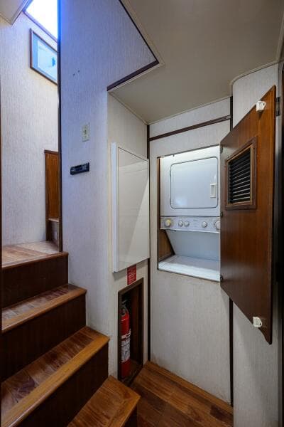 1991 Hatteras 78 Cockpit Motor Yacht