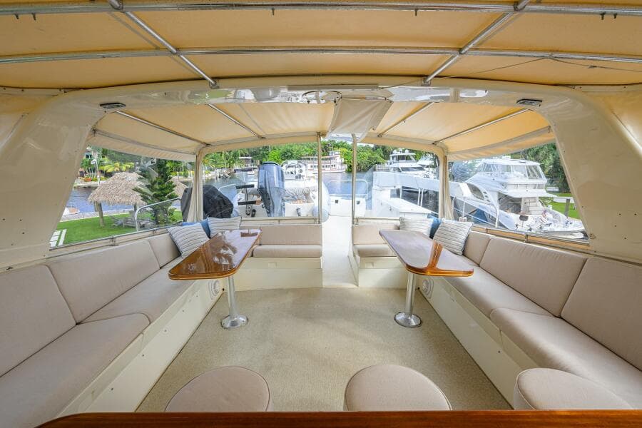 1991 Hatteras 78 Cockpit Motor Yacht