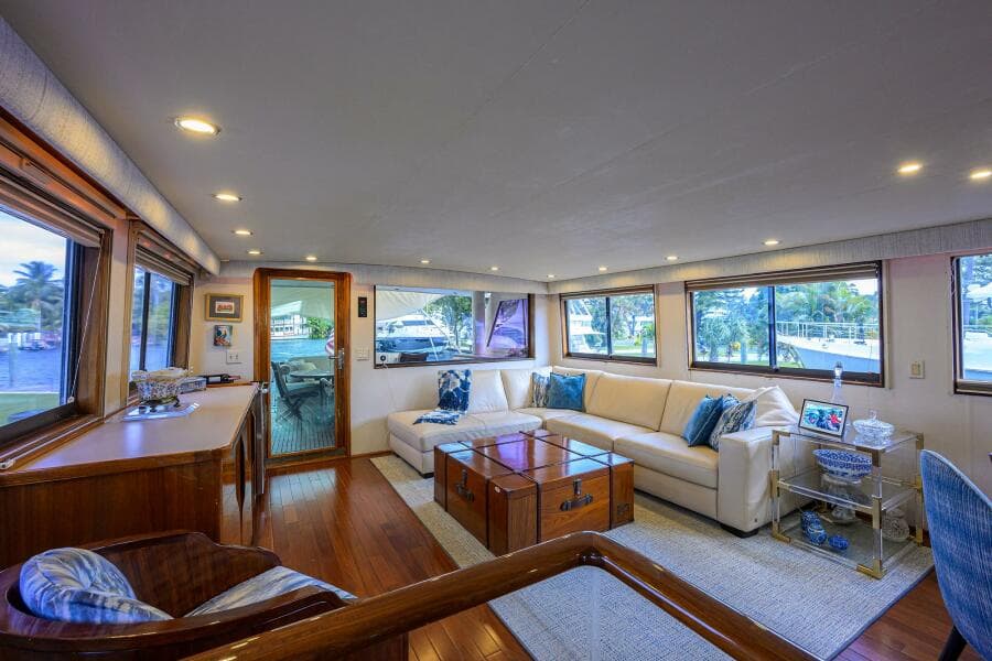 1991 Hatteras 78 Cockpit Motor Yacht