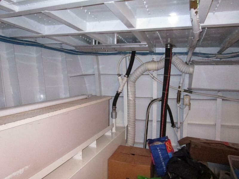 New Lazarette to Port 