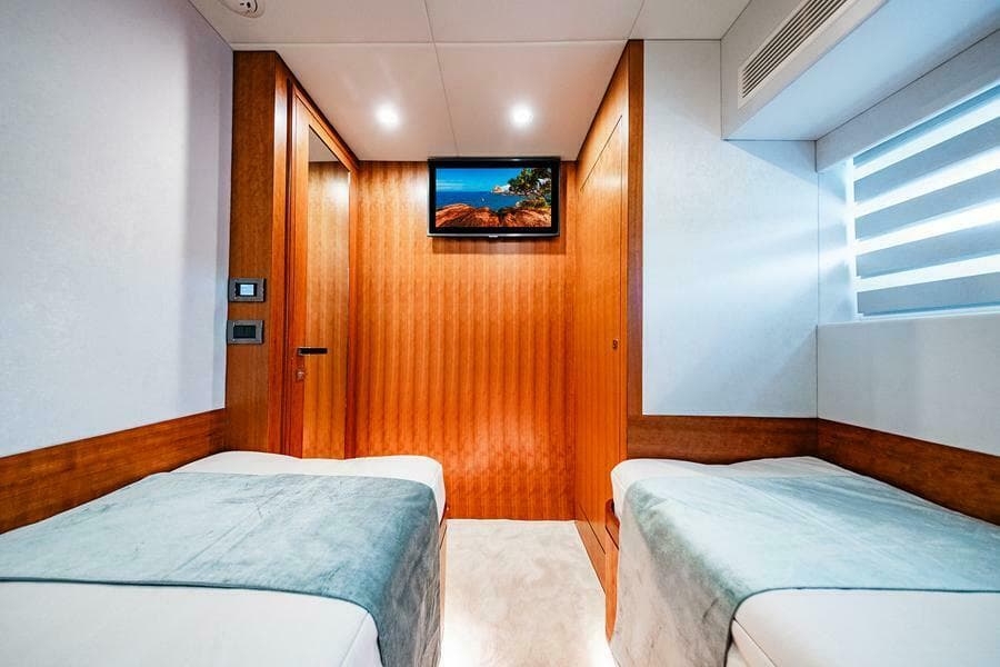 2024 Johnson Skylounge - Photo 34
