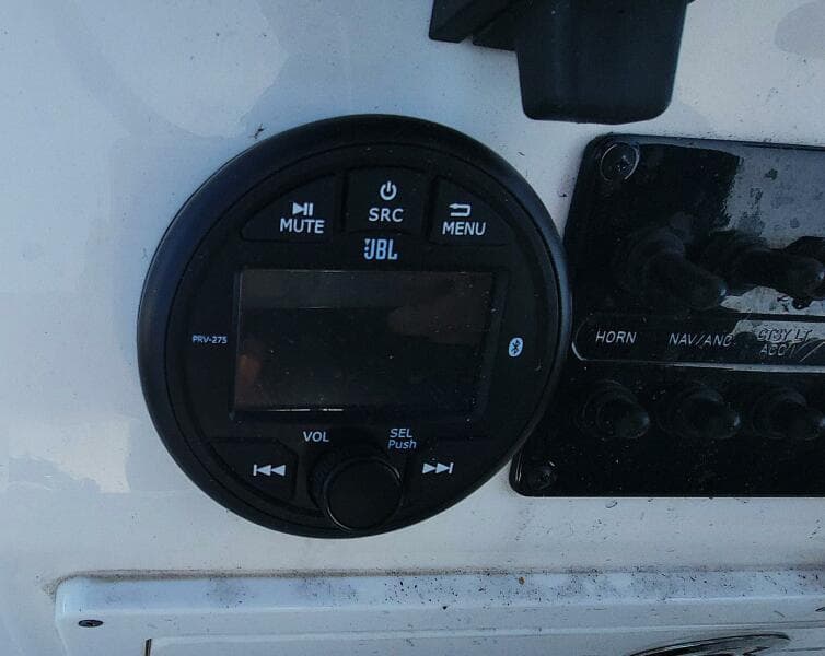 2021 Hewes Redfisher 21