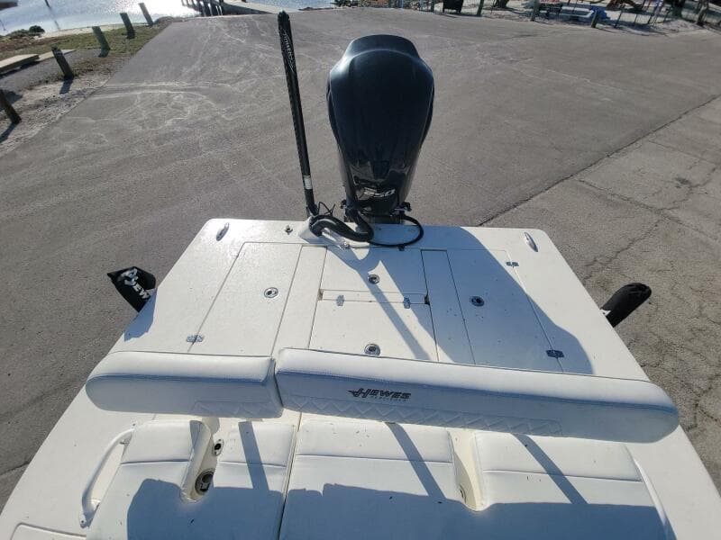 2021 Hewes Redfisher 21