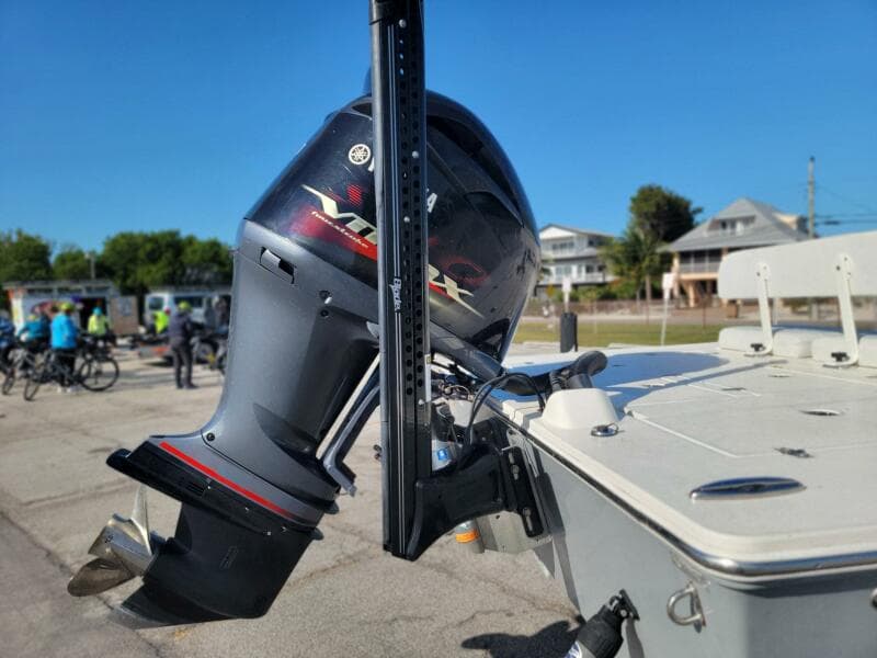 2021 Hewes Redfisher 21