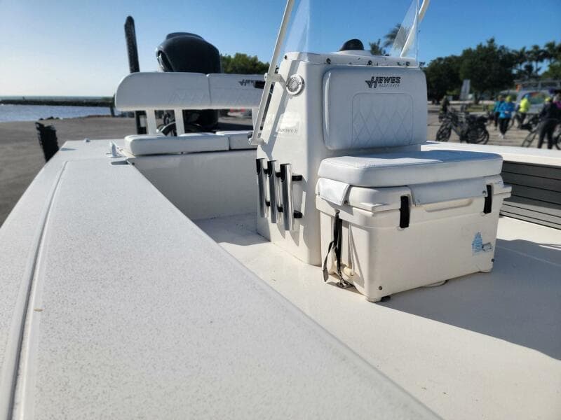 2021 Hewes Redfisher 21