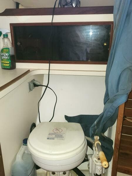 1987 Cape Dory 330 - Photo 15