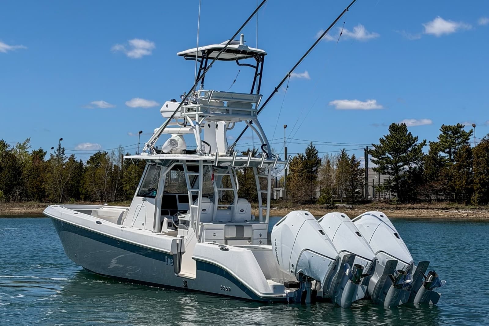 2017 Everglades 355 CC - Photo 2