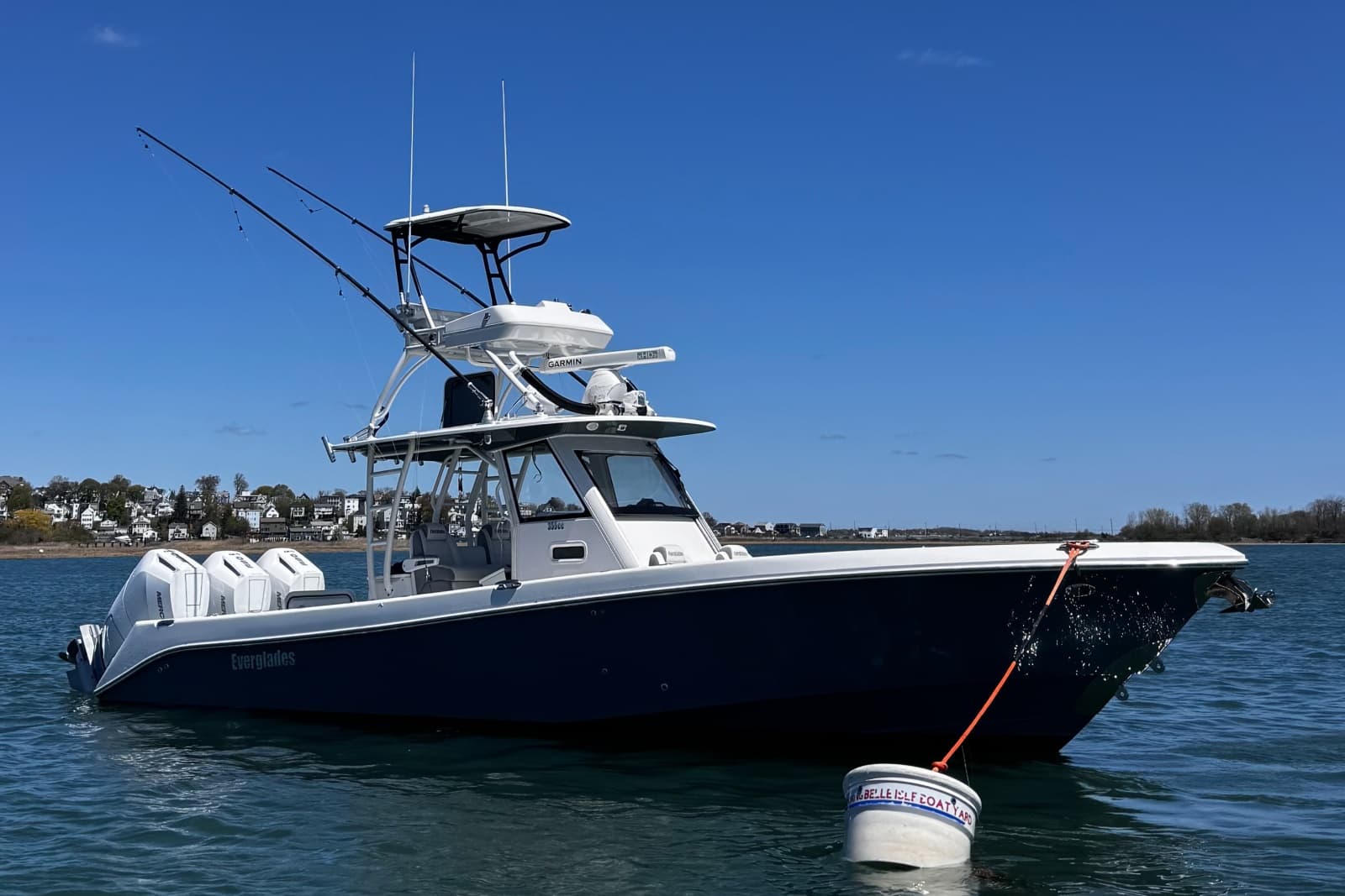 2017 Everglades 355 CC - Photo 1