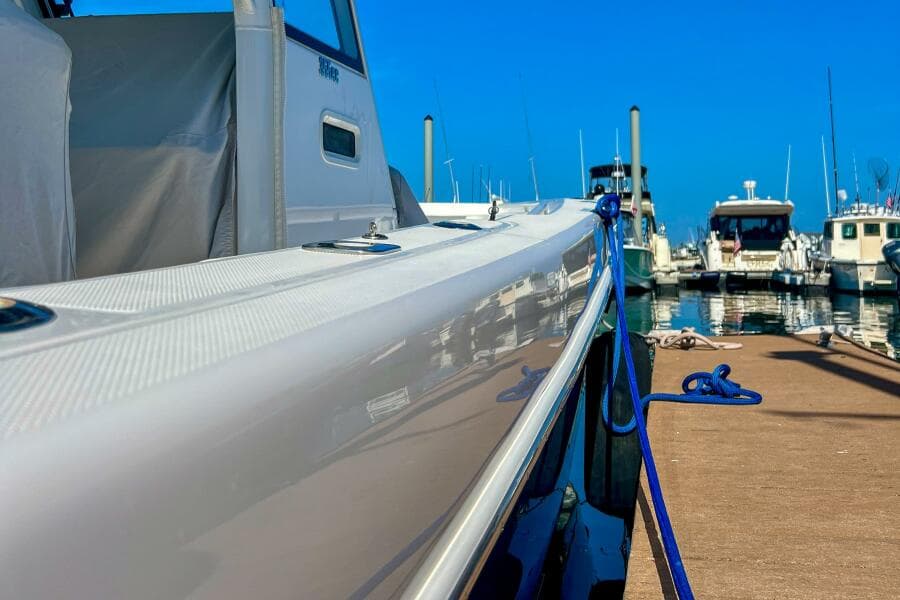 2017 Everglades 355 CC