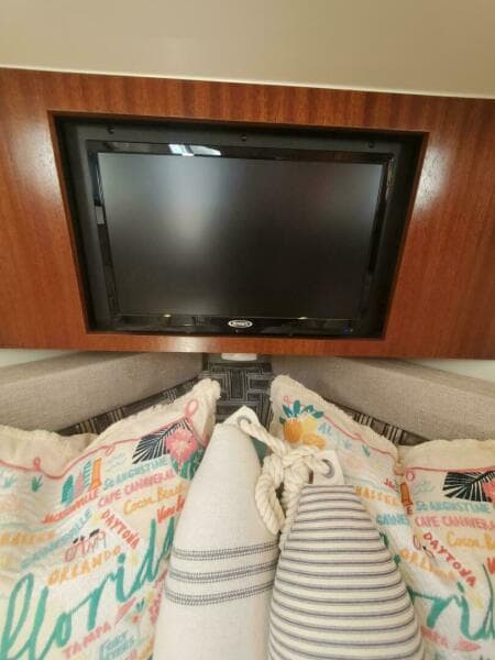 2023 Pursuit S 378 Sport