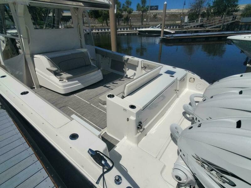 2023 Pursuit S 378 Sport