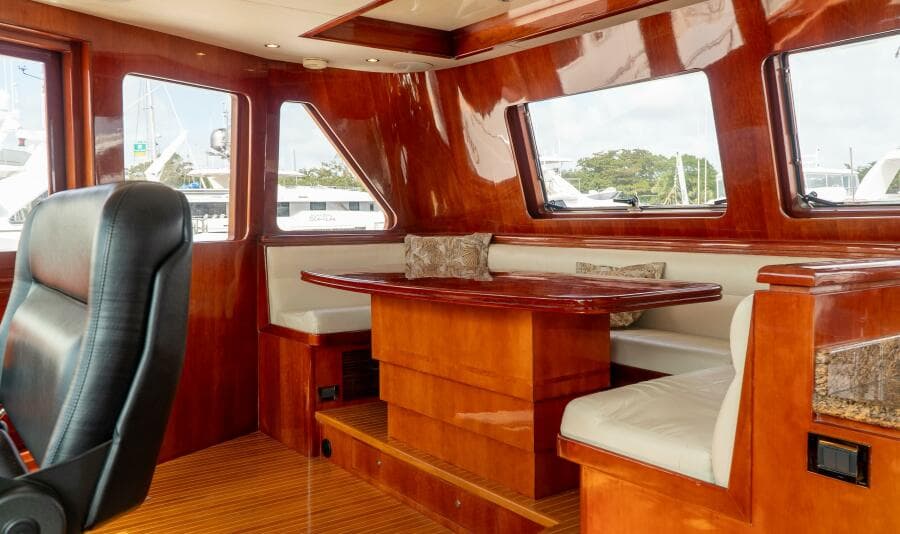 2005 Ocean Alexander 80 motoryacht