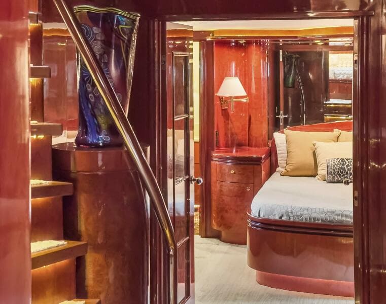 2005 Ocean Alexander 80 motoryacht