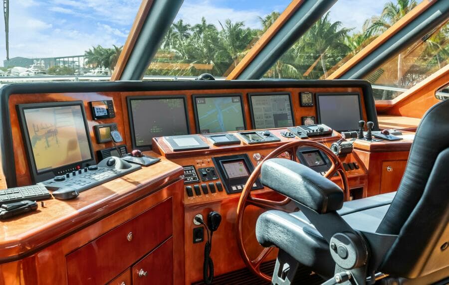 2005 Ocean Alexander 80 motoryacht