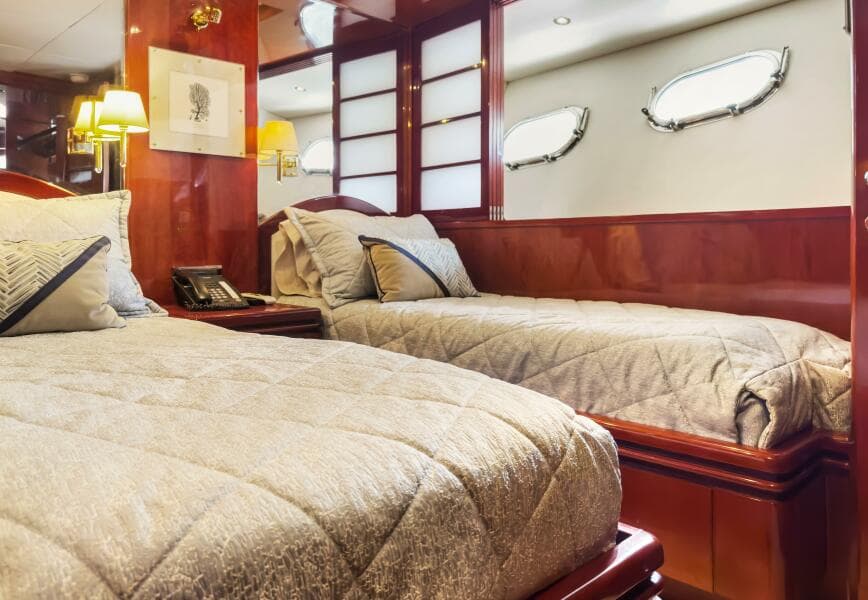 2005 Ocean Alexander 80 motoryacht