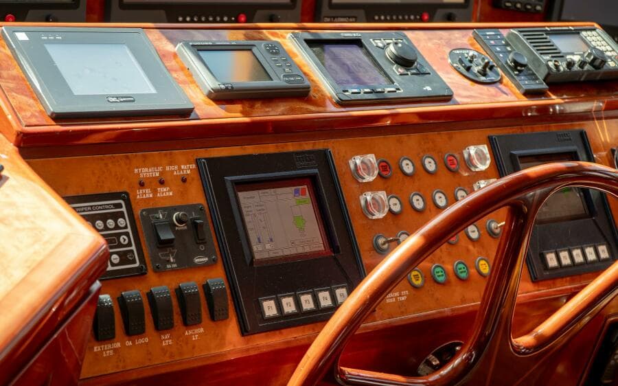 2005 Ocean Alexander 80 motoryacht