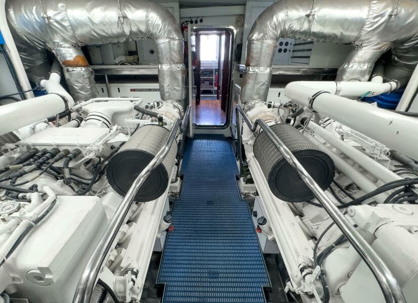 2005 Ocean Alexander 80 motoryacht