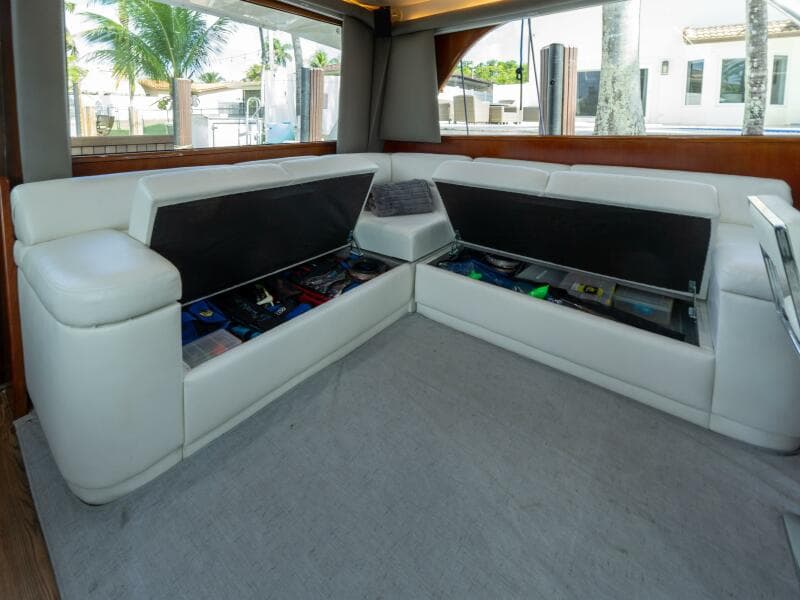 1998 Viking 58 Convertible