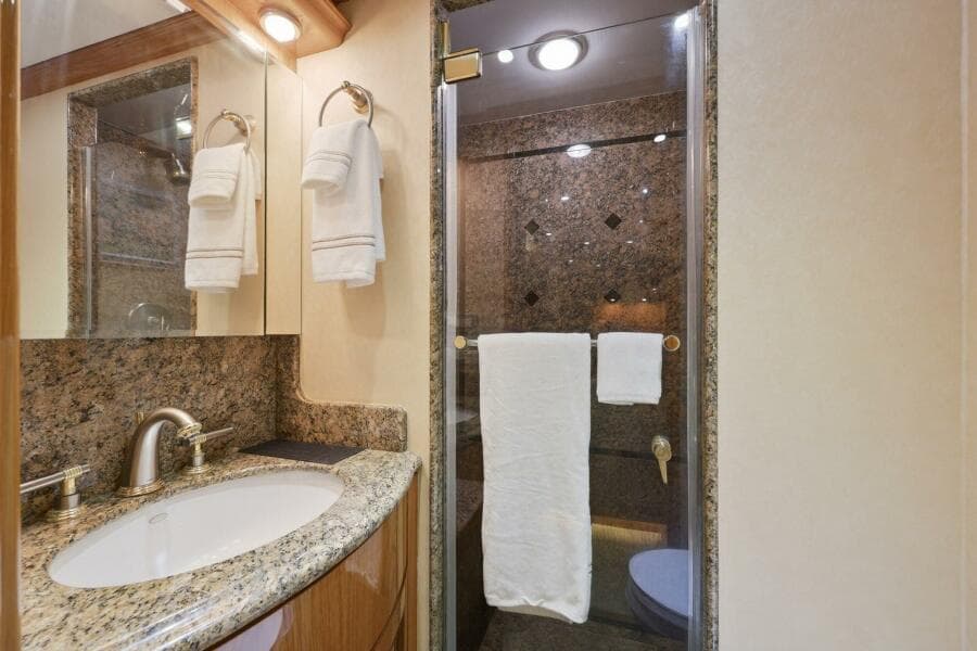 Cheoy Lee 95 FOOTLOOSE - Guest Stateroom 2 Ensuite Head 