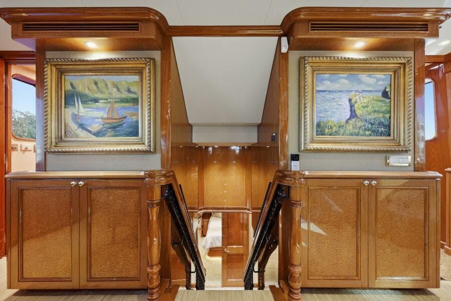 Cheoy Lee 95 FOOTLOOSE - Interior 