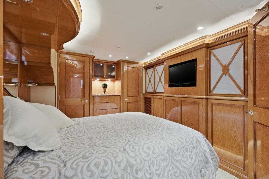 Cheoy Lee 95 FOOTLOOSE - Guest Stateroom 2