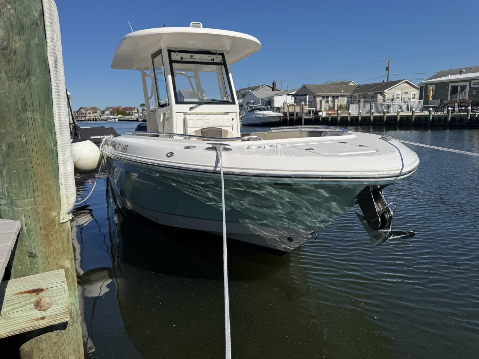 2020 Robalo R272 Center Console - Photo 3