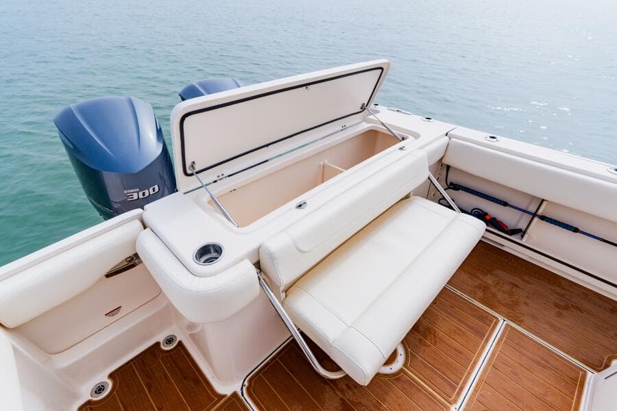 2021 Grady-White 306 Canyon